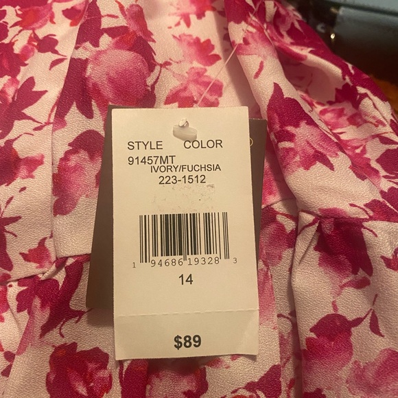 Pink and white floral maxi dress - Picture 7 of 7